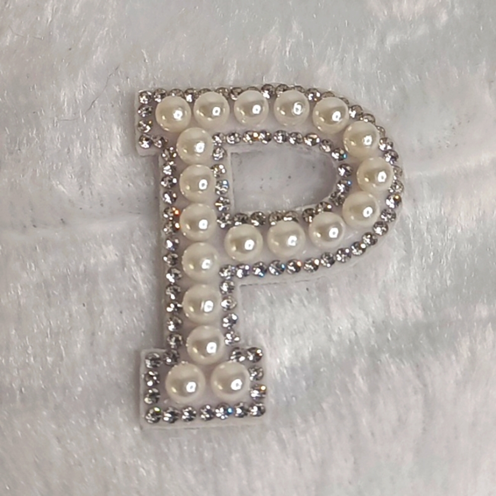 Handmade Pearly White Beaded Initial Brooch - Picture 5 of 9